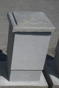 Moulded saddle back pier capping